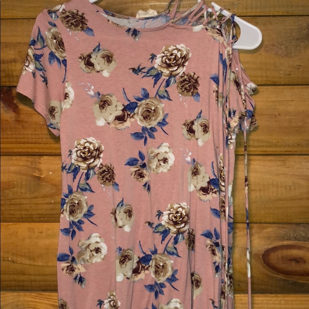 Pink floral top with lace up left arm worn once